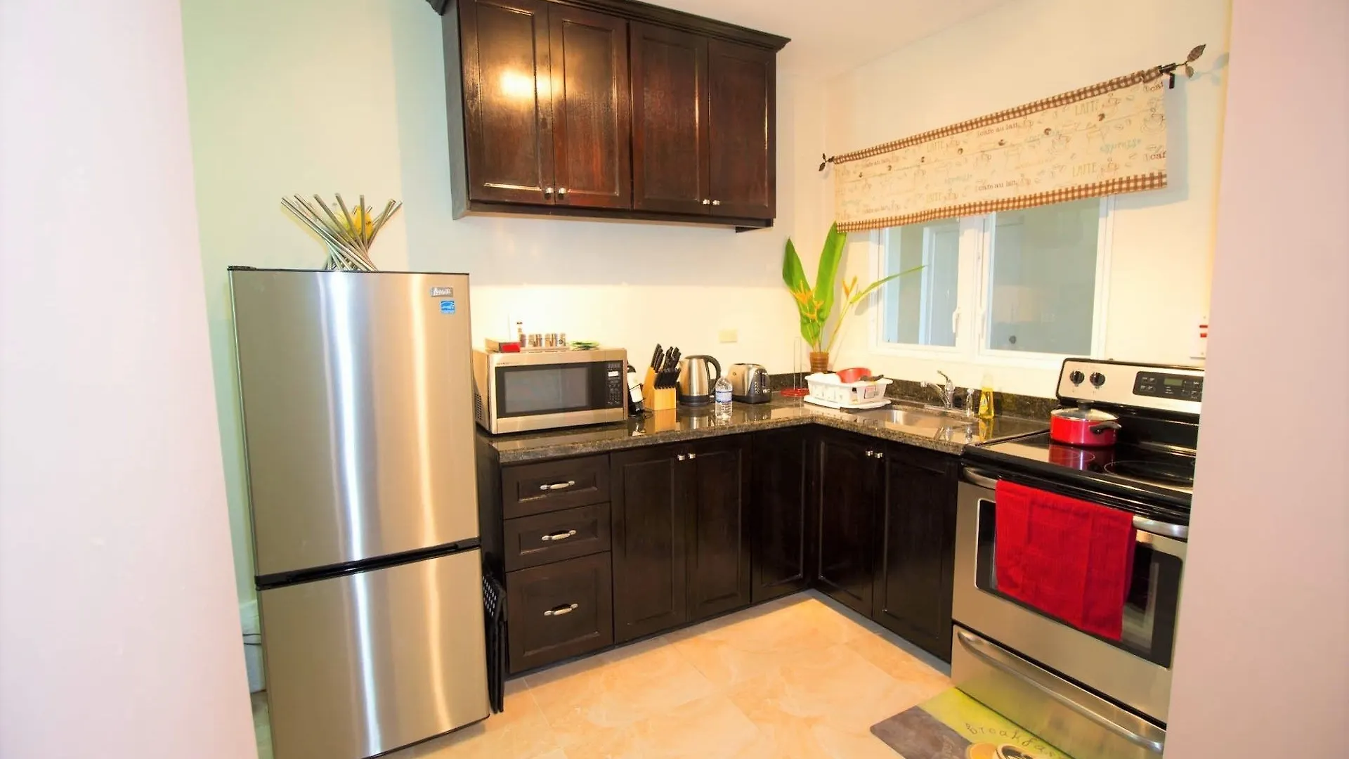 Lilford Mews Suites Kingston 0*,  Jamaica